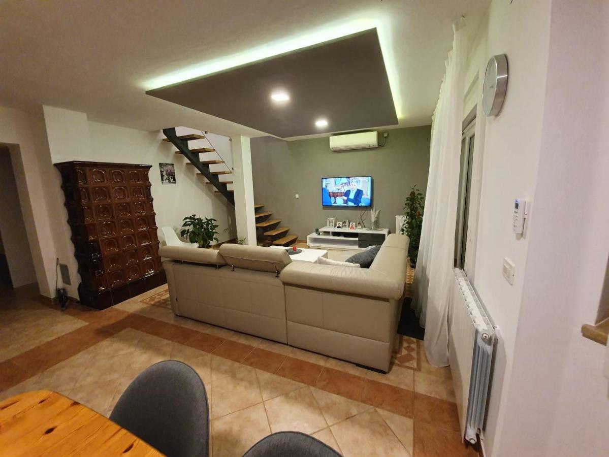Holiday Home Nikol Πούλα Εξωτερικό φωτογραφία