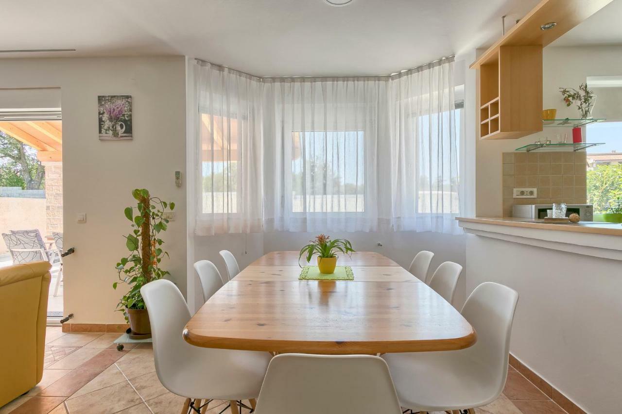 Holiday Home Nikol Πούλα Εξωτερικό φωτογραφία