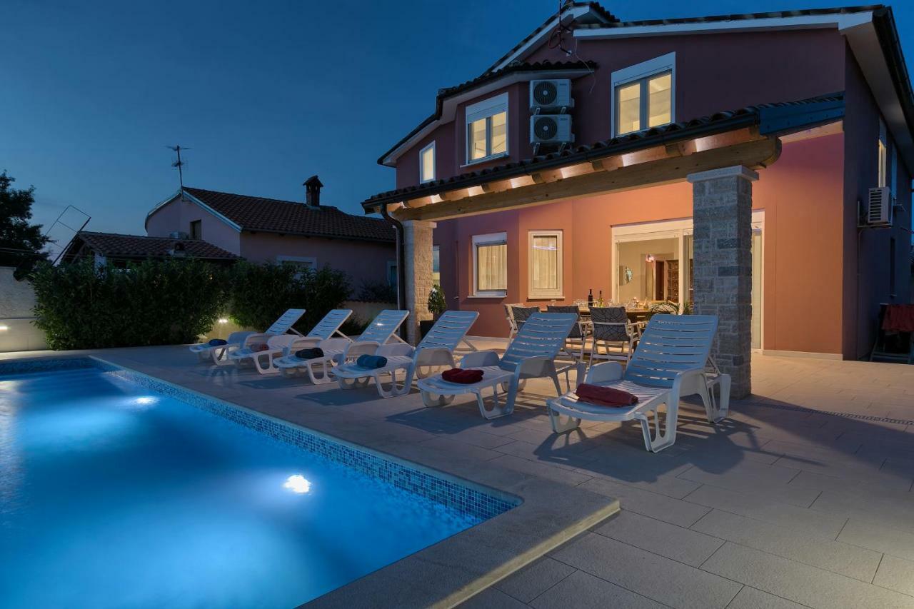 Holiday Home Nikol Πούλα Εξωτερικό φωτογραφία