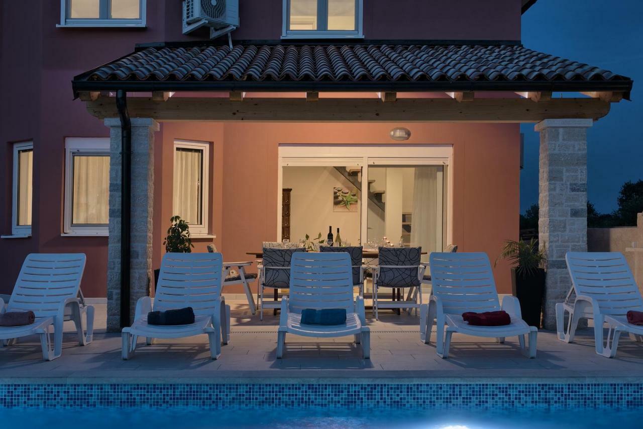Holiday Home Nikol Πούλα Εξωτερικό φωτογραφία