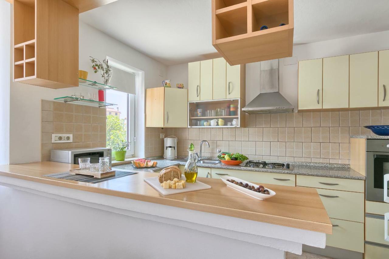 Holiday Home Nikol Πούλα Εξωτερικό φωτογραφία