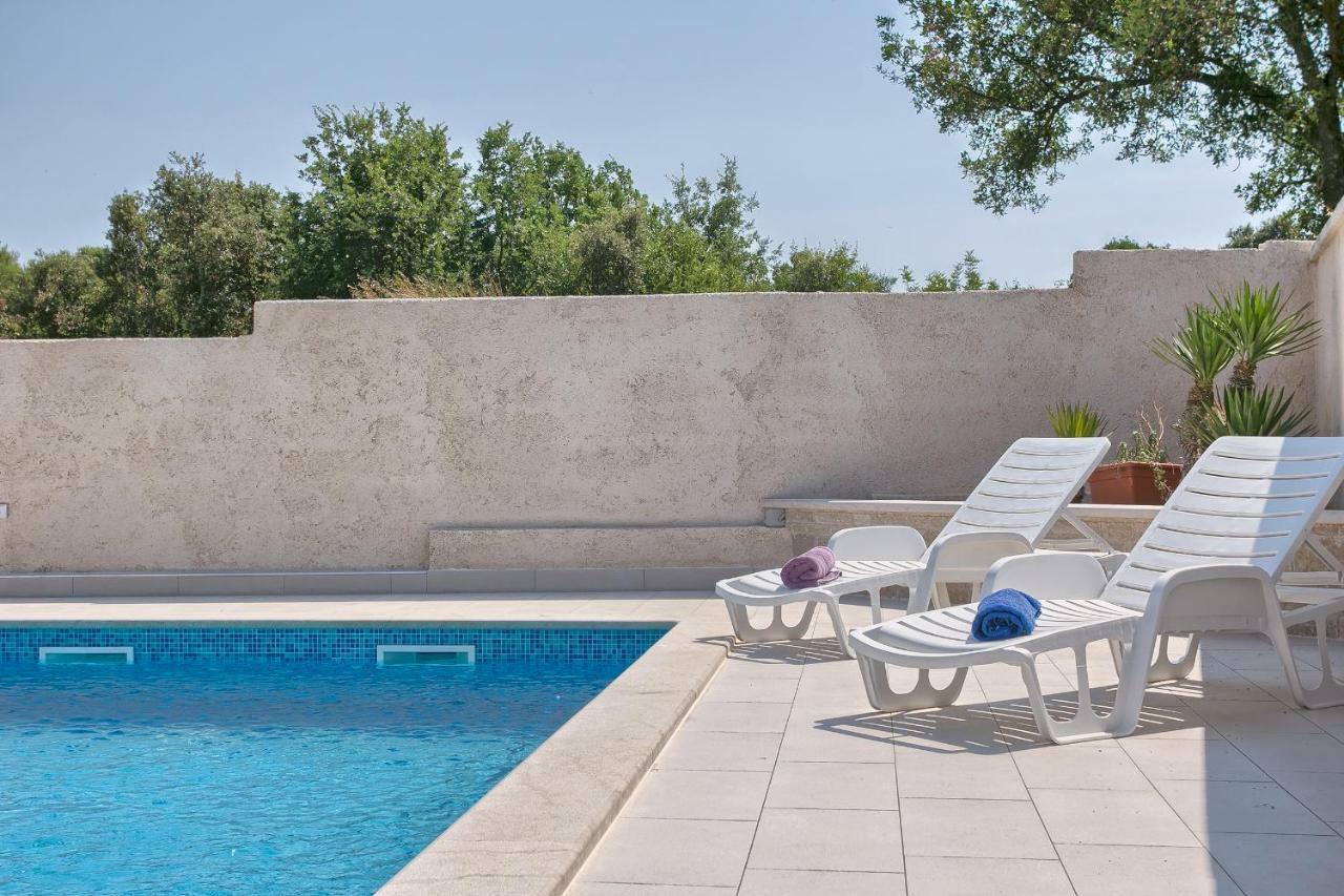 Holiday Home Nikol Πούλα Εξωτερικό φωτογραφία