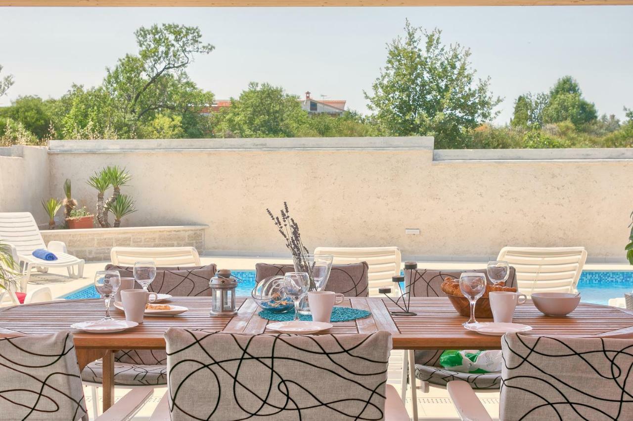 Holiday Home Nikol Πούλα Εξωτερικό φωτογραφία